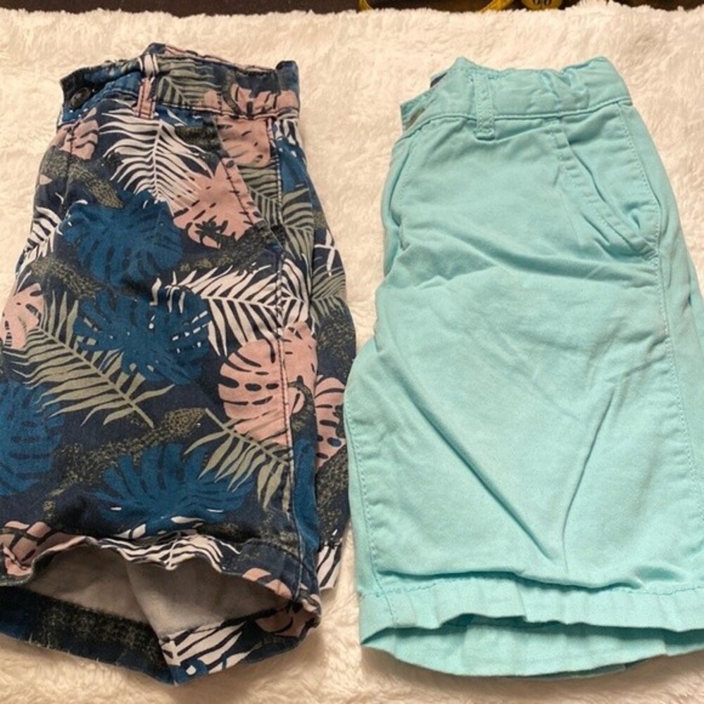 Children’s place bundle shorts size 6